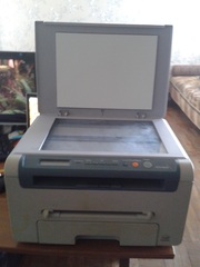 Продам МФУ лазерный принтер-сканер-ксерокс Samsung 4220